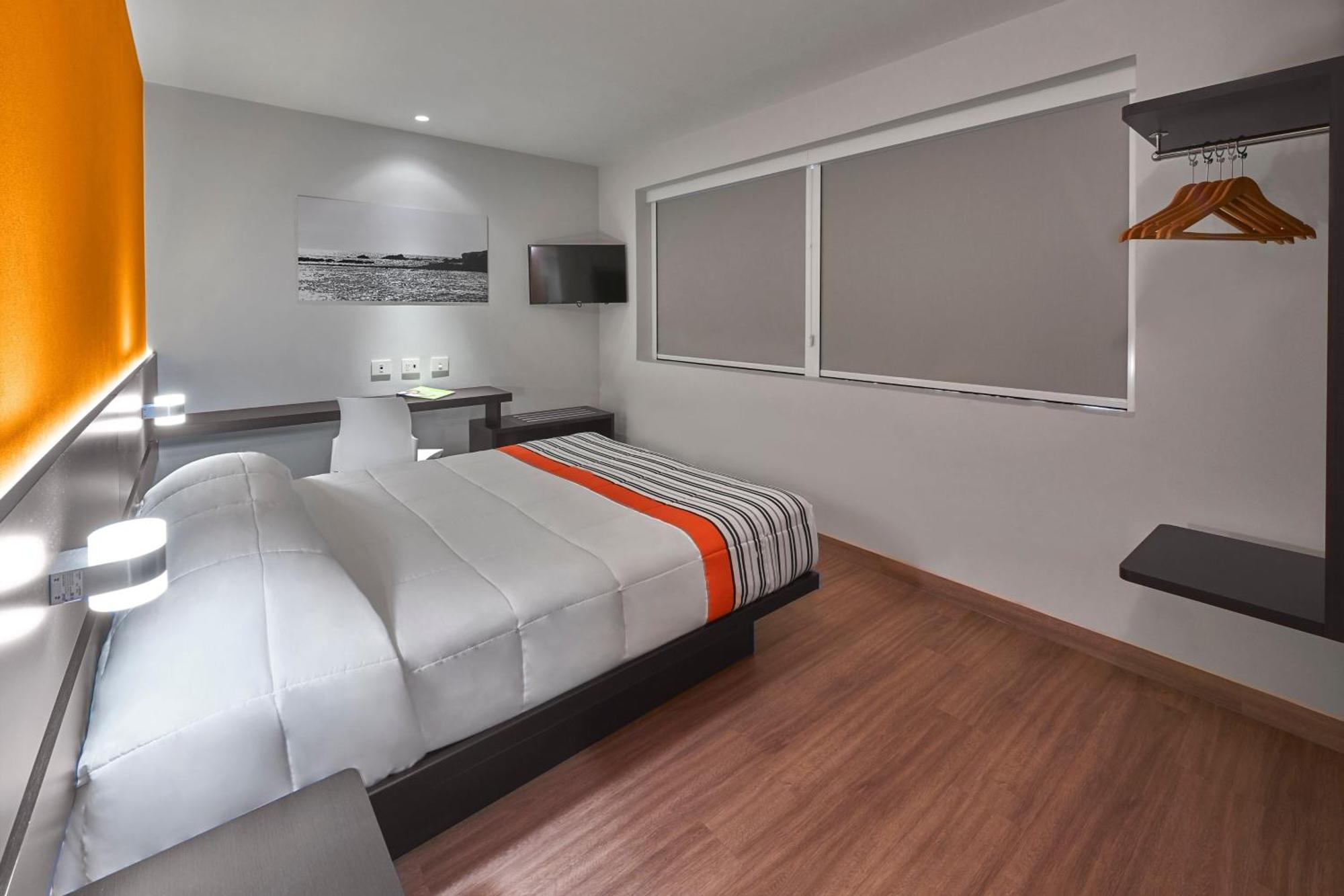 City Express Junior By Marriott Ciudad De Mexico Sullivan 외부 사진