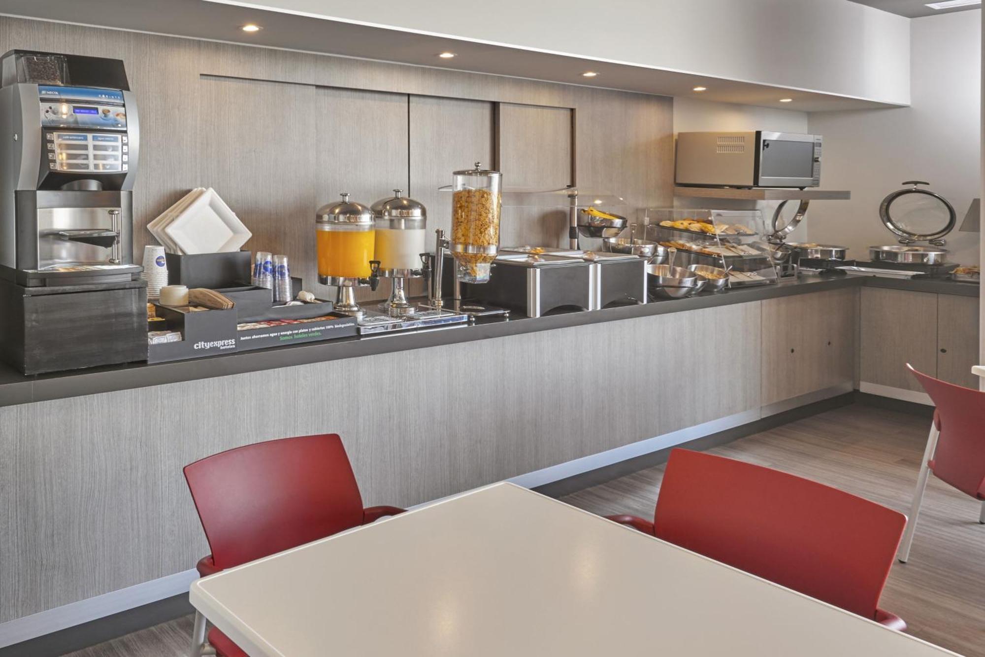 City Express Junior By Marriott Ciudad De Mexico Sullivan 외부 사진